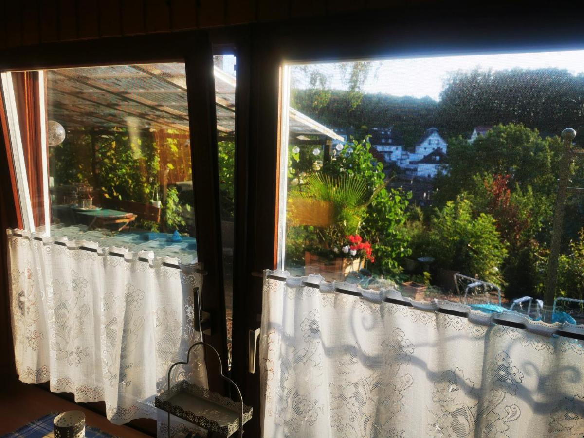 Ferienhaus Mit Riesen Garten, Drei Terrassen, Toller Aussicht Am Waldrand, Auch Als Monteur-Wohnung Hemer Exterior foto